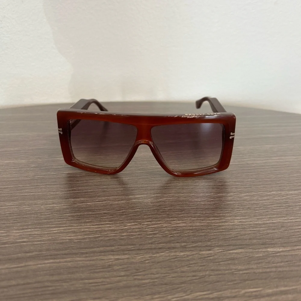 Marc Jacobs Gradient Brown Square Women’s Sunglasses - Picture 2 of 9